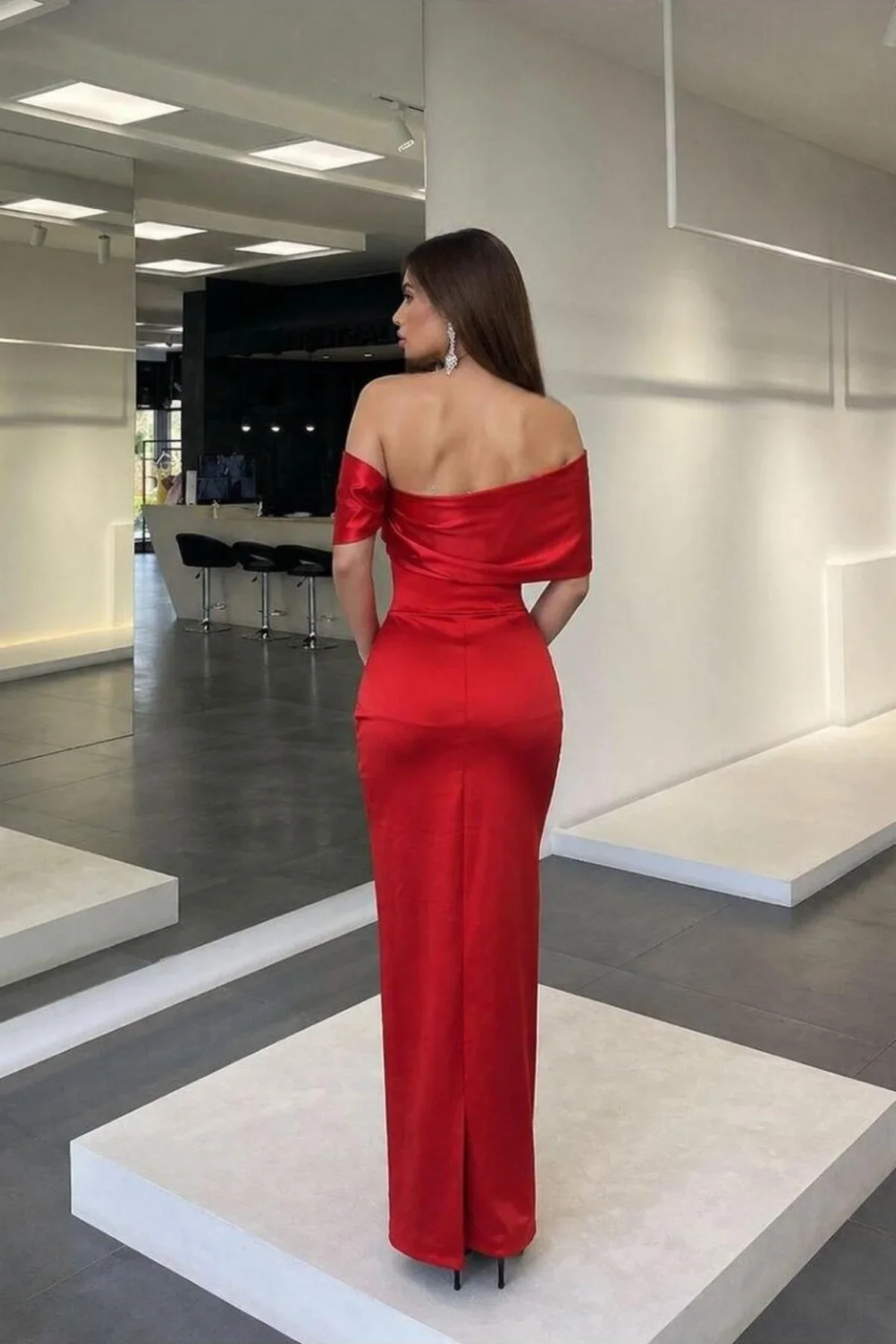 Kadın Kayık Yaka Yırtmaçlı Maxi Abiye Elbise görsel 3