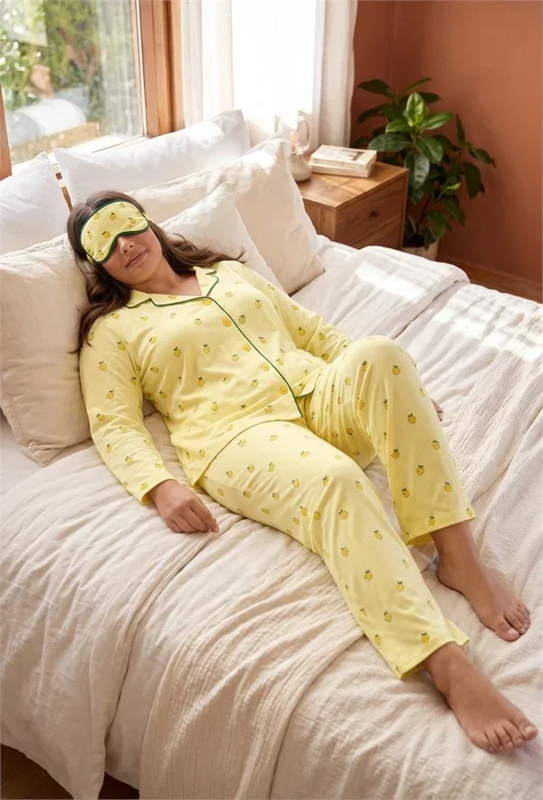 Pamuklu Yumuşak Dokulu Büyük Beden Sarı Limon Desenli Yeşil Biyeli Düğmeli Uzun Kollu Pijama Takımı görsel 3
