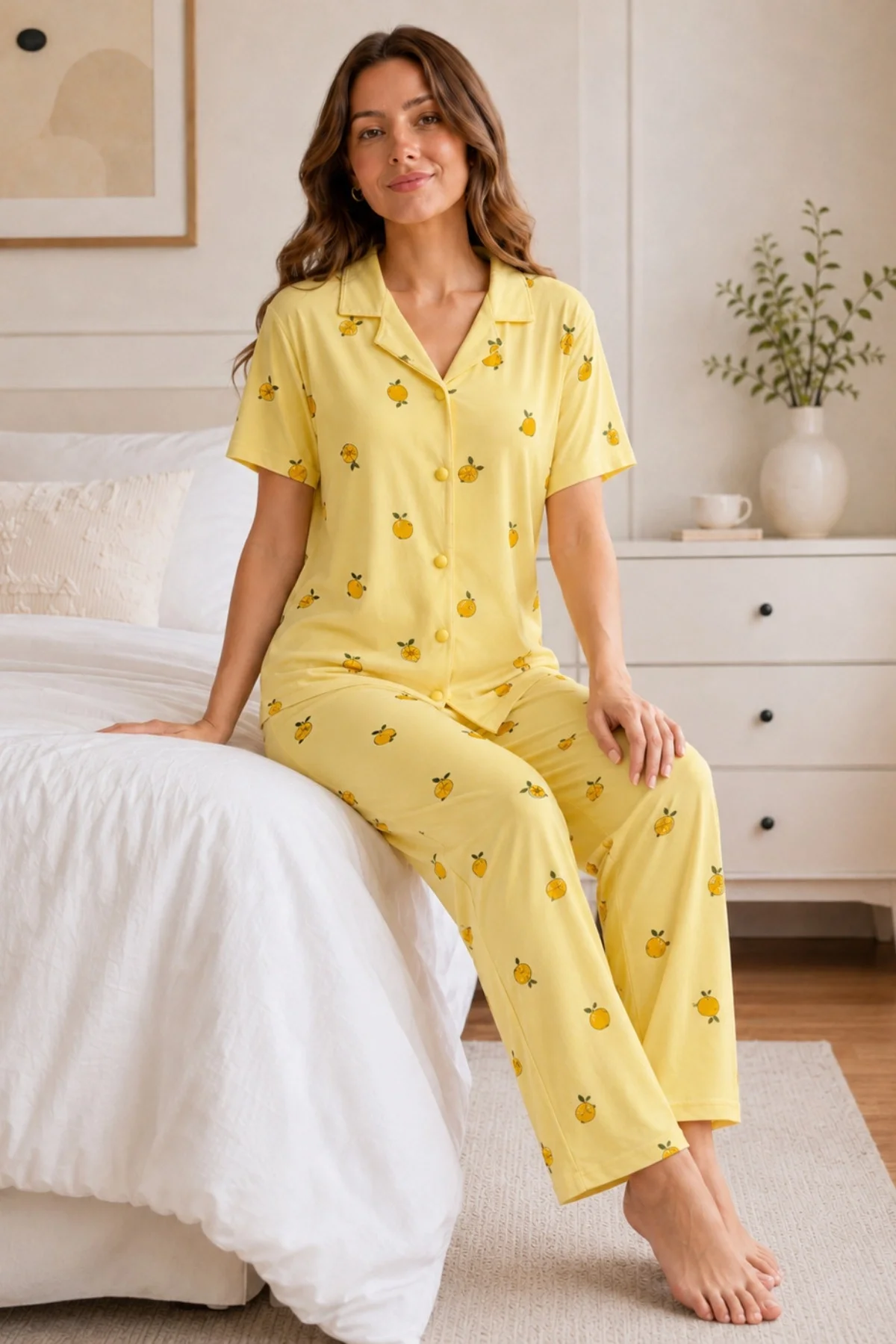 Sarı Limon Desenli Kısa Kollu Gömlek Yaka Milan Kumaş Kadın Pijama Takımı görsel 3