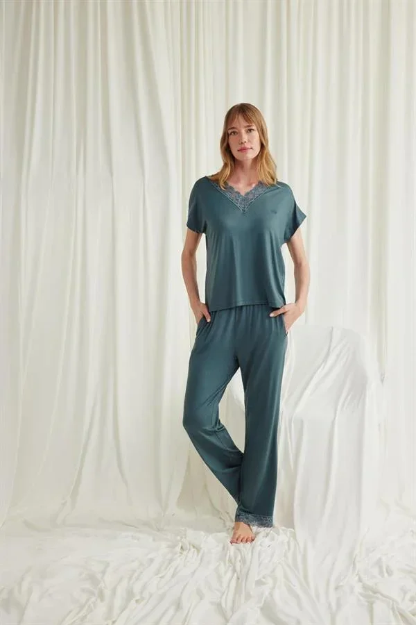 Kısa Kollu V Yakalı Dantelli Pijama Takımı görsel 2