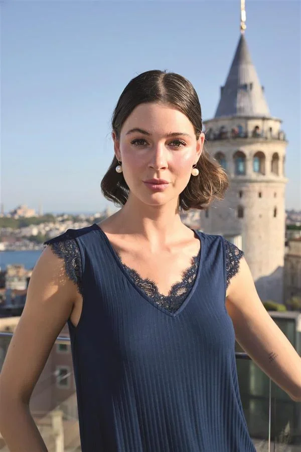 Yaprak Desenli ve Dantelli 3'lü Pijama Takımı görsel 8