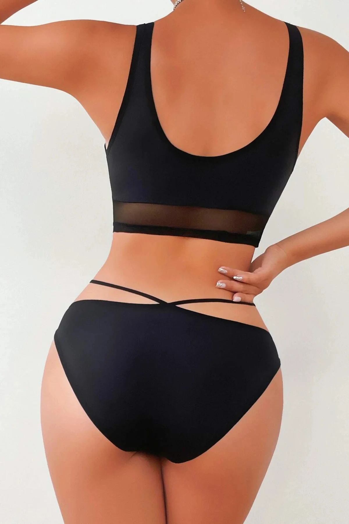 Kadın Siyah Çapraz Ip Detaylı Şık Bikini Takımı görsel 6