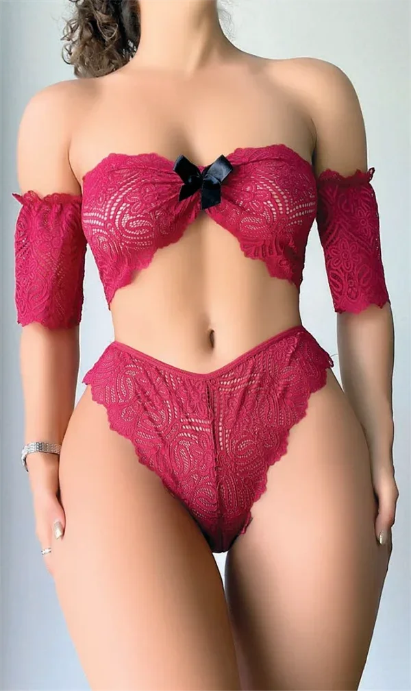 Fiyonk Detaylı Kırmızı Dantel Sütyen Külot Takım