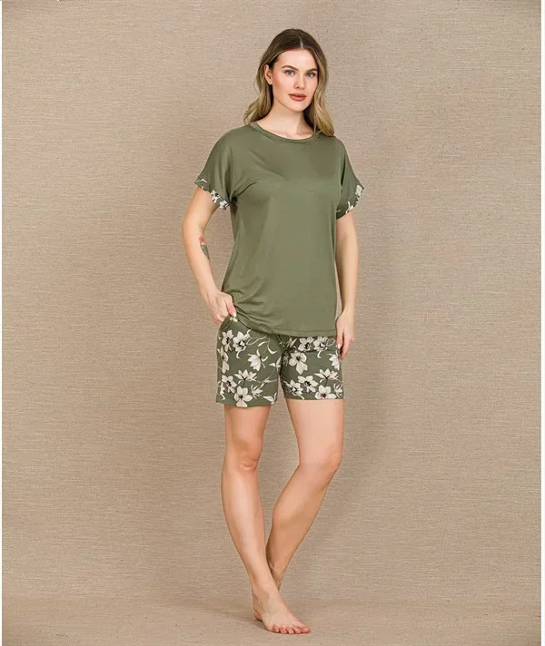 Şık Tasarım Çiçek Desenli Yeşil Şortlu Kısa Kol Viskon Pijama Takımı görsel 2