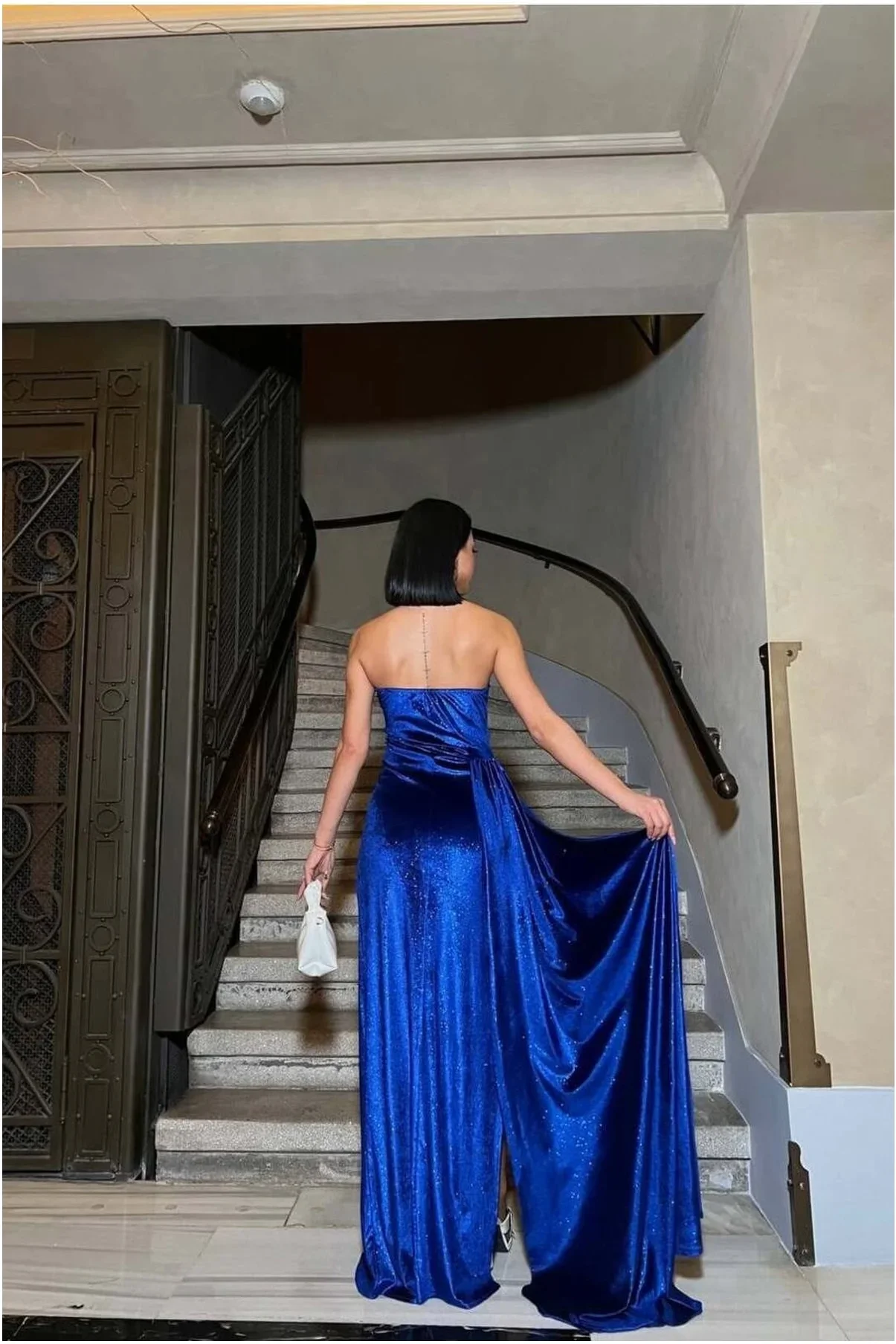 Kadın El Emeği Kadife Kumaş Straplez Yırtmaçlı Maxi Abiye Elbise görsel 4