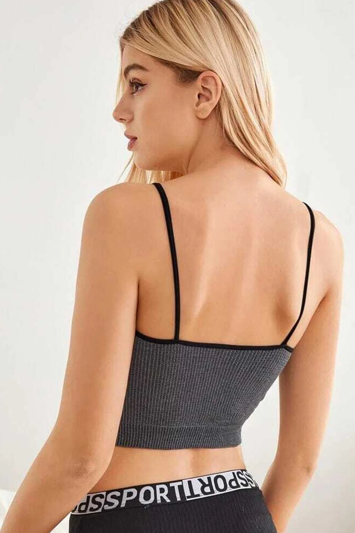 Kadın Anstrasit Gri İp Askılı Crop Top Bluz görsel 4