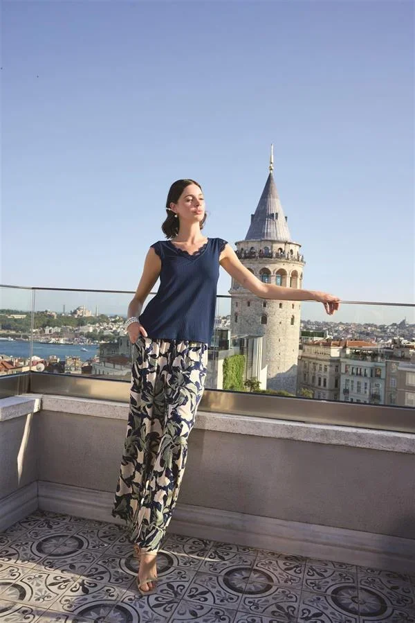Yaprak Desenli ve Dantelli 3'lü Pijama Takımı görsel 5