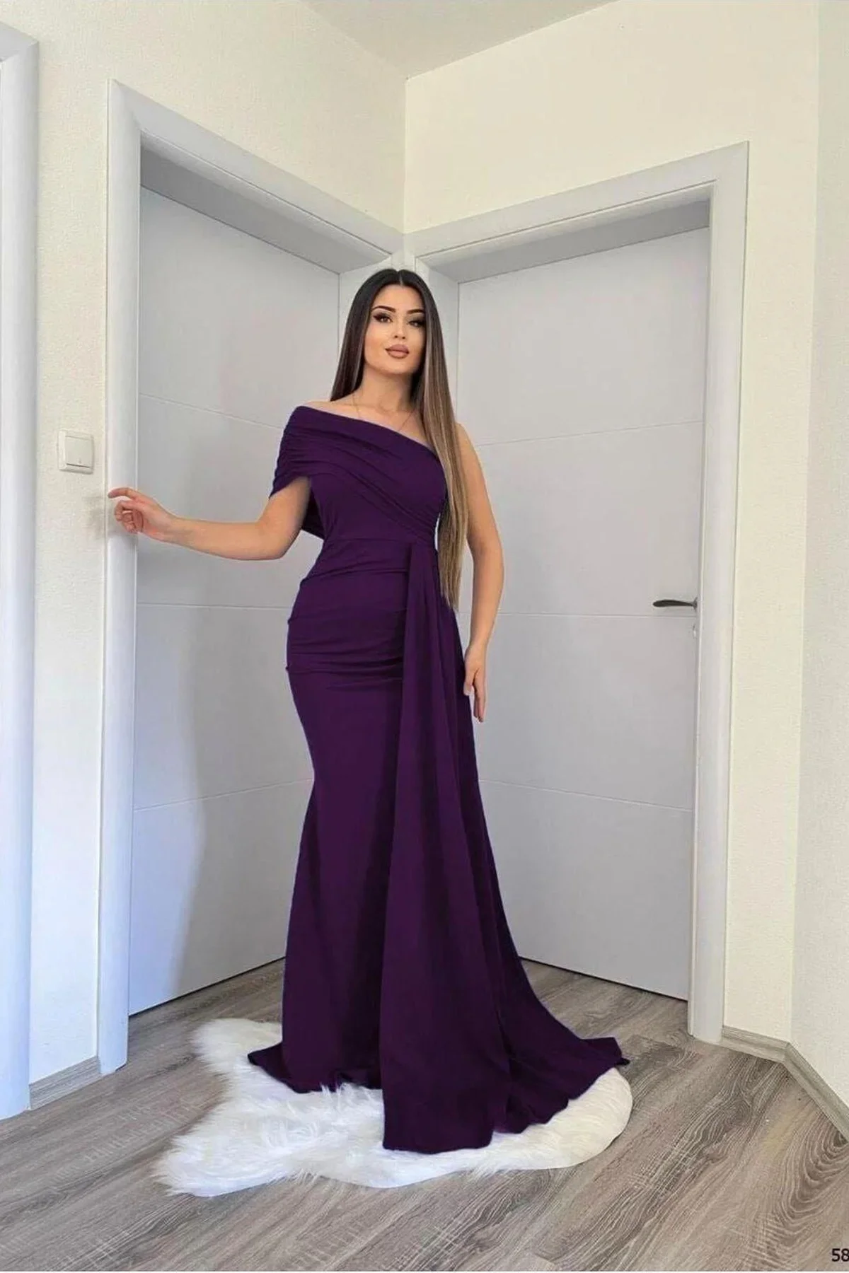 Kadın Tek Omuz Kuyruklu Balık Kesim Abiye Elbise