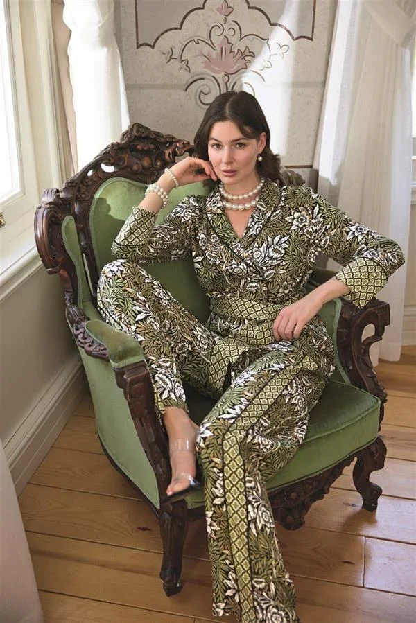 Çiçek Yaprak ve Etnik Desenli Pijama Takımı görsel 9