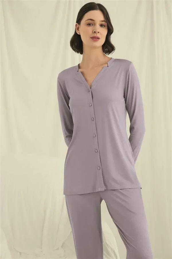 Uzun Kollu Boydan Düğmeli V Yaka Pijama Takımı görsel 4