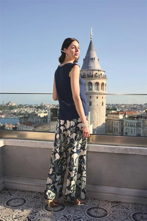 Yaprak Desenli ve Dantelli 3'lü Pijama Takımı görsel 7