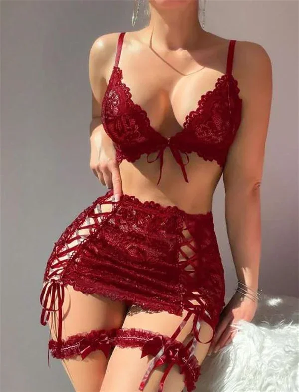 Bordo Dantel İşlemeli İp Detaylı Takım görsel 2