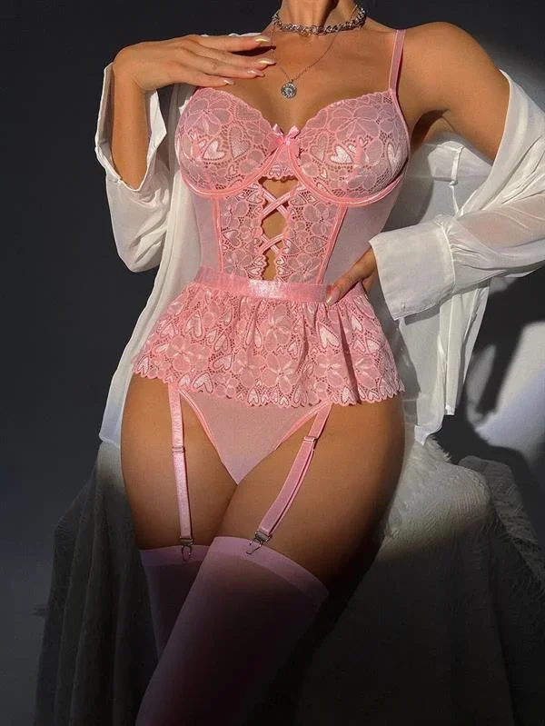 Pembe Dantel İşlemeli Kalp Desenli Jartiyer Takımı görsel 4
