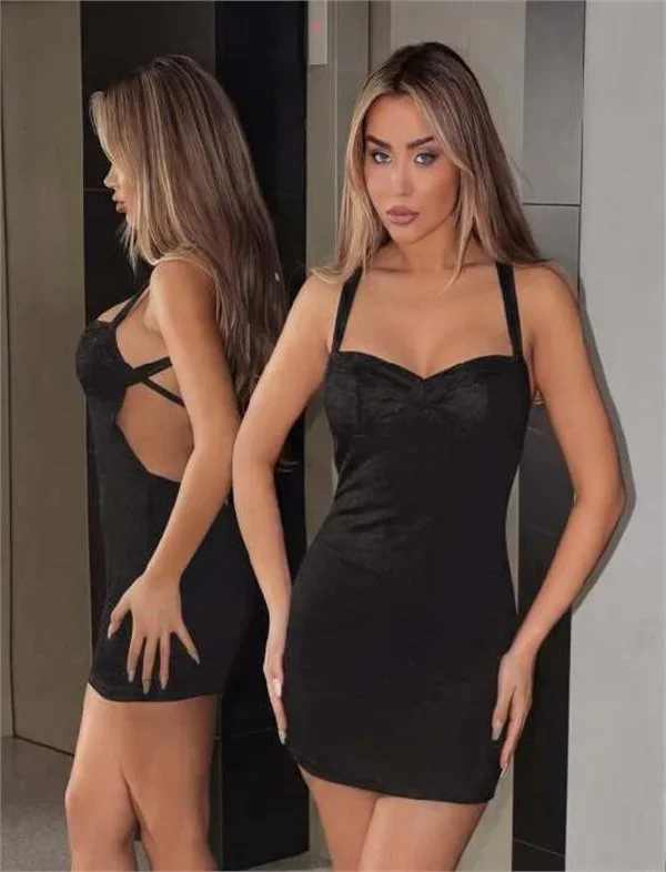 Şık Tasarım Sırt Dekolteli Siyah Mini Club Elbisesi