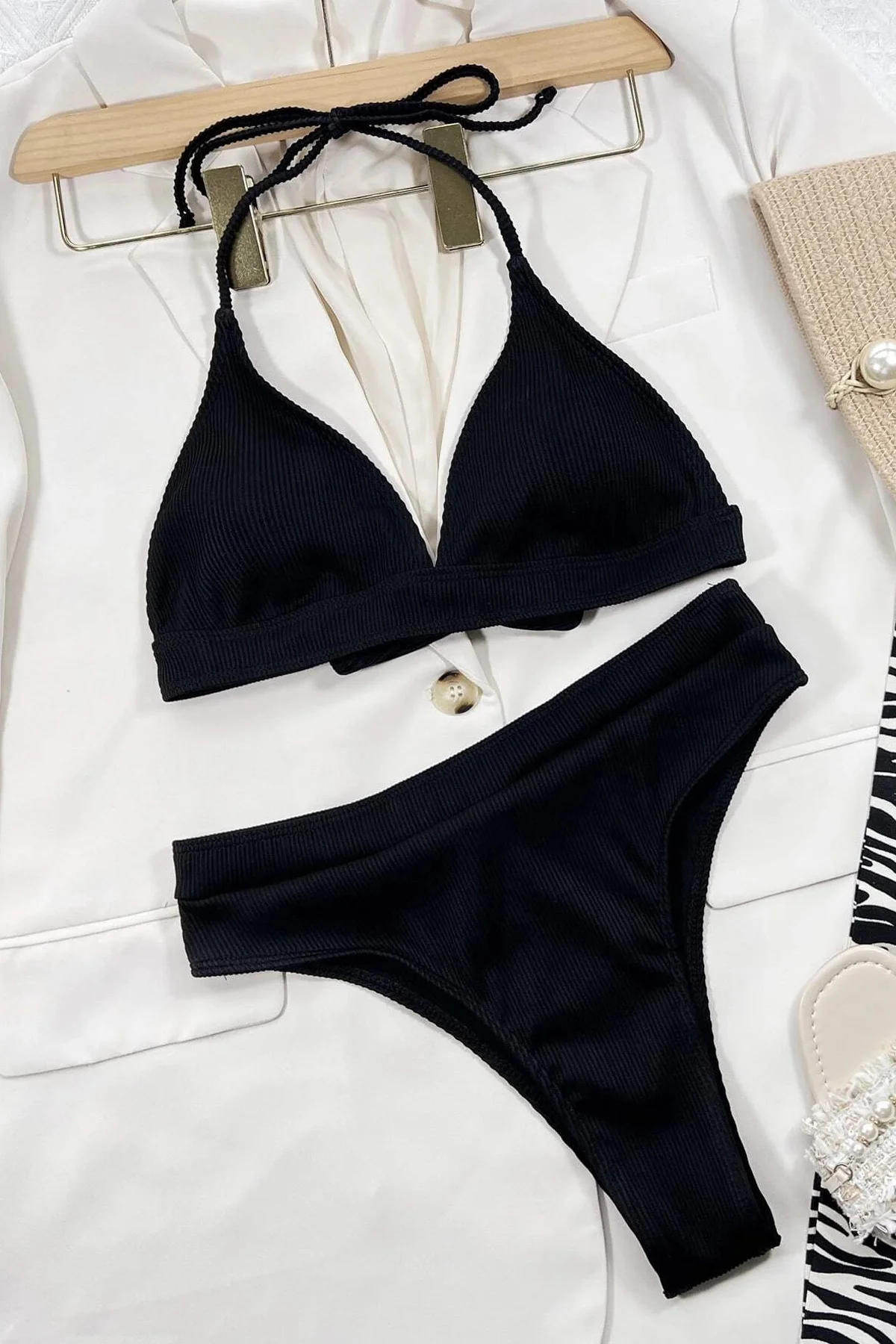Kadın Siyah Boyundan Ve Belden Bağlamalı Yüksek Bel Bikini Takımı görsel 7