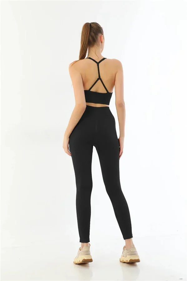 Siyah MI 3921 Soft Seamless Ripli Tayt Yoga Takımı görsel 2