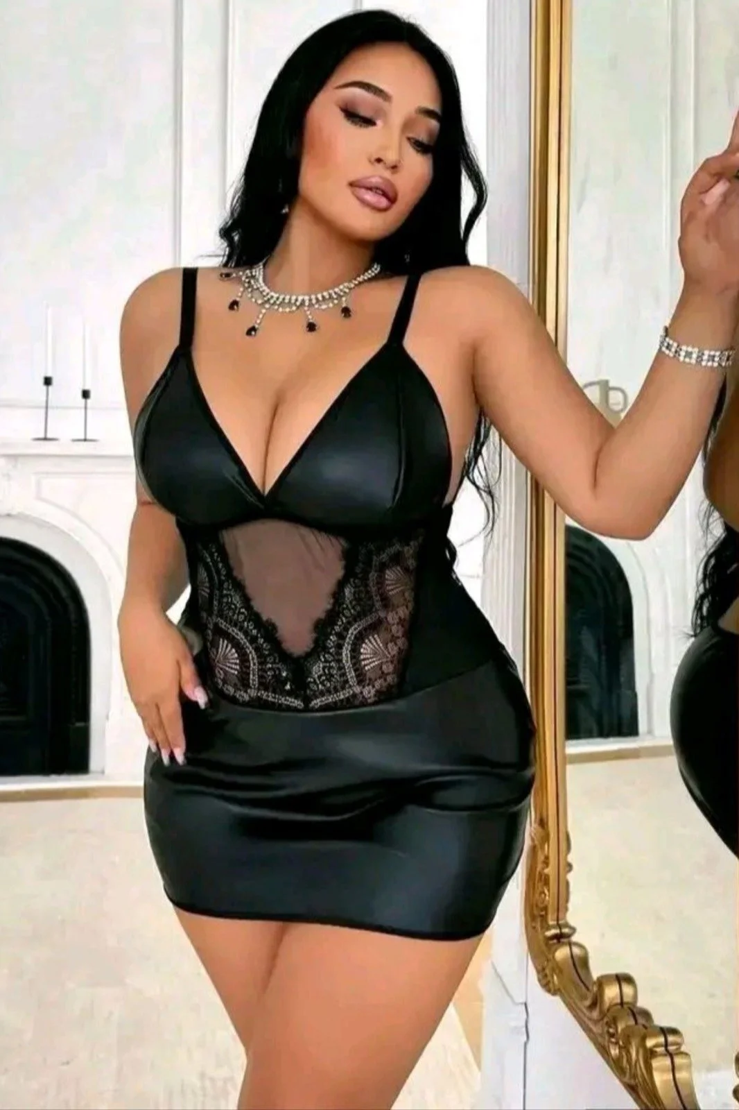 Kadın Siyah Deri Görünümlü Dantel ve Tül Detaylı İnce Askılı Mini Kostüm görsel 2