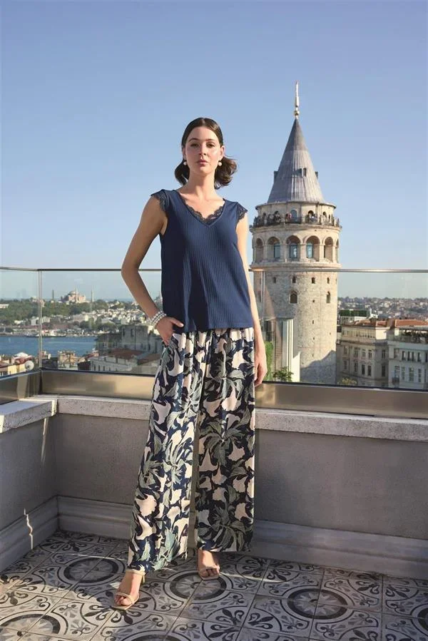 Yaprak Desenli ve Dantelli 3'lü Pijama Takımı görsel 6