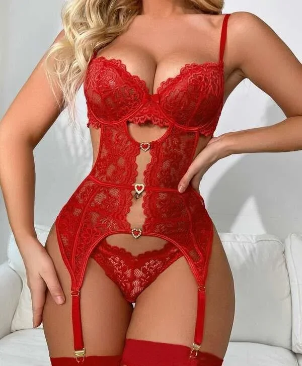 Kalp Aksesuarlı Dantelli Kırmızı Jartiyer Takım