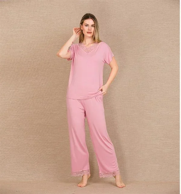 Viskon Şık Tasarım Dantel İşlemeli Pembe Kısa Kol Pijama Takımı