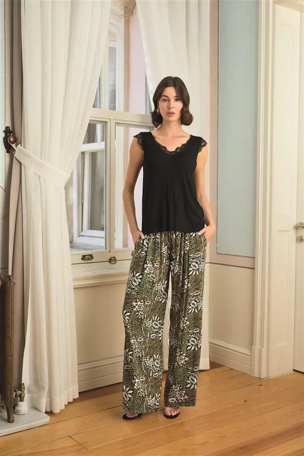 Çiçek Yaprak ve Etnik Desenli Dantelli 3'lü Pijama Takımı görsel 6