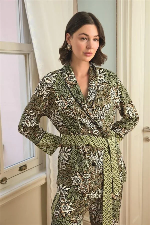 Çiçek Yaprak ve Etnik Desenli Pijama Takımı görsel 5