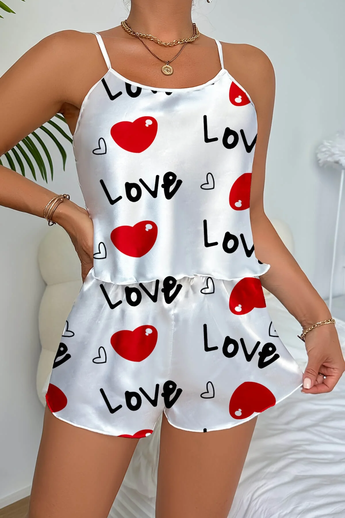 Love Desenli Beyaz Saten Şortlu Gecelik Takım görsel 2