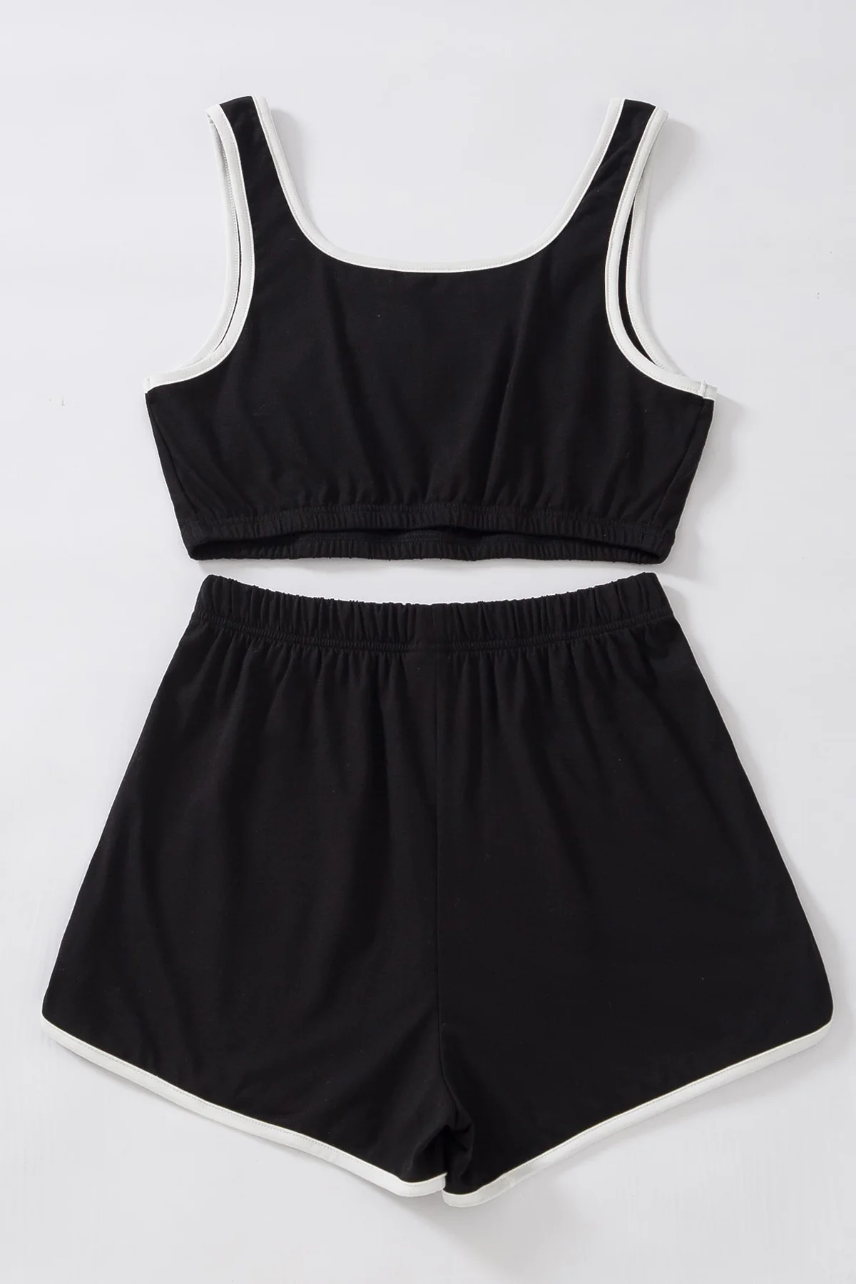 Kadın Siyah Askılı Crop Top ve Şortlu Gecelik Takım görsel 3